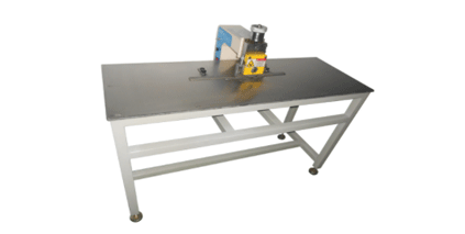 銑刀分板機更能與其它自動化設備組成全自動技術(shù)生產(chǎn)流水線(圖1) 1-210H122161GE.png